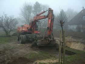 Foto Schwimmteich Bagger Arbeiten02