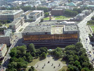 Palast_der_Republik_Fernsehturm